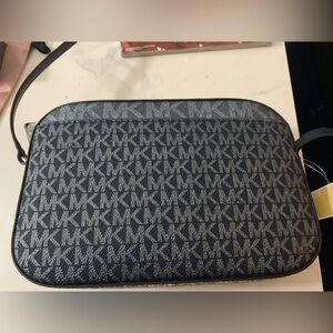 Michael Kors Navy Jet Set Crossbody